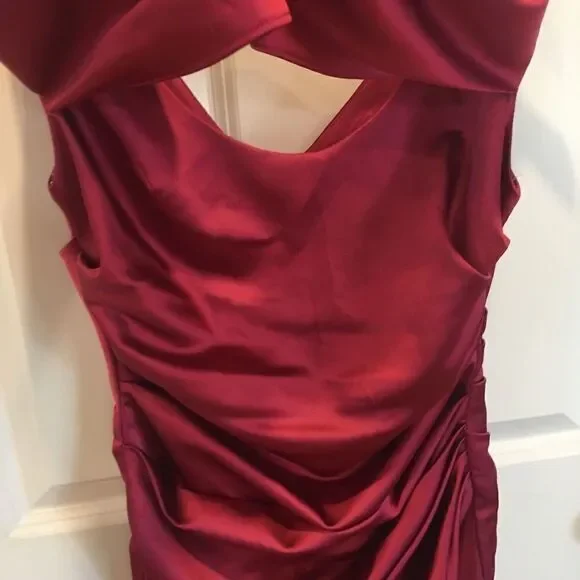 David’s Bridal size 4 formal cocktail dress sleeveless silky - Picture 5 of 9